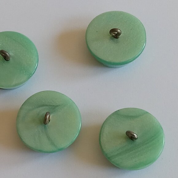 4 Vintage Rare Retro Sewing Buttons - Picture 12 of 14